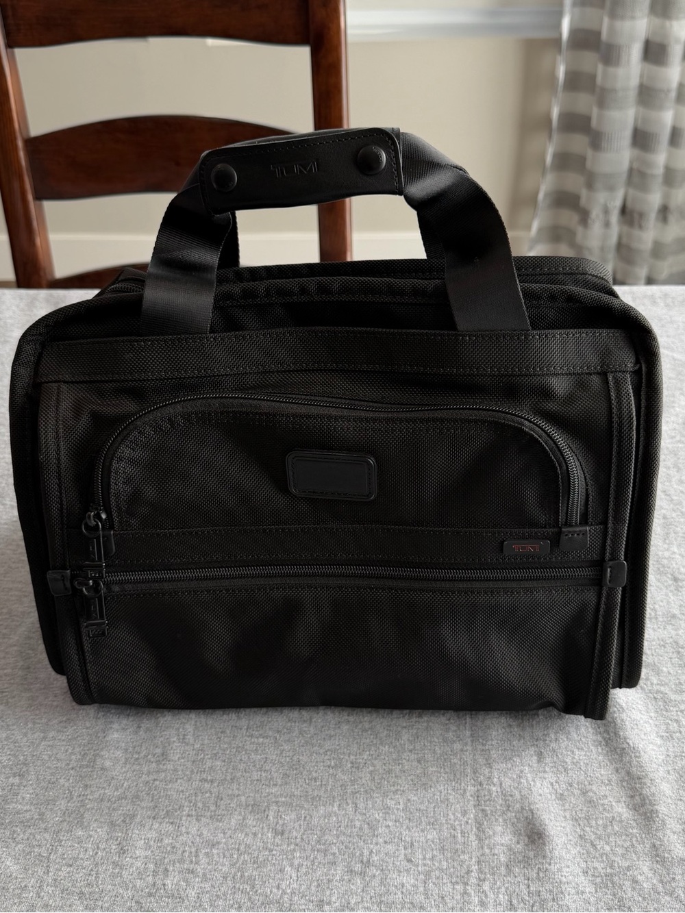 Tumi Black Travel/Work Briefcase - Durable Carry Handle
